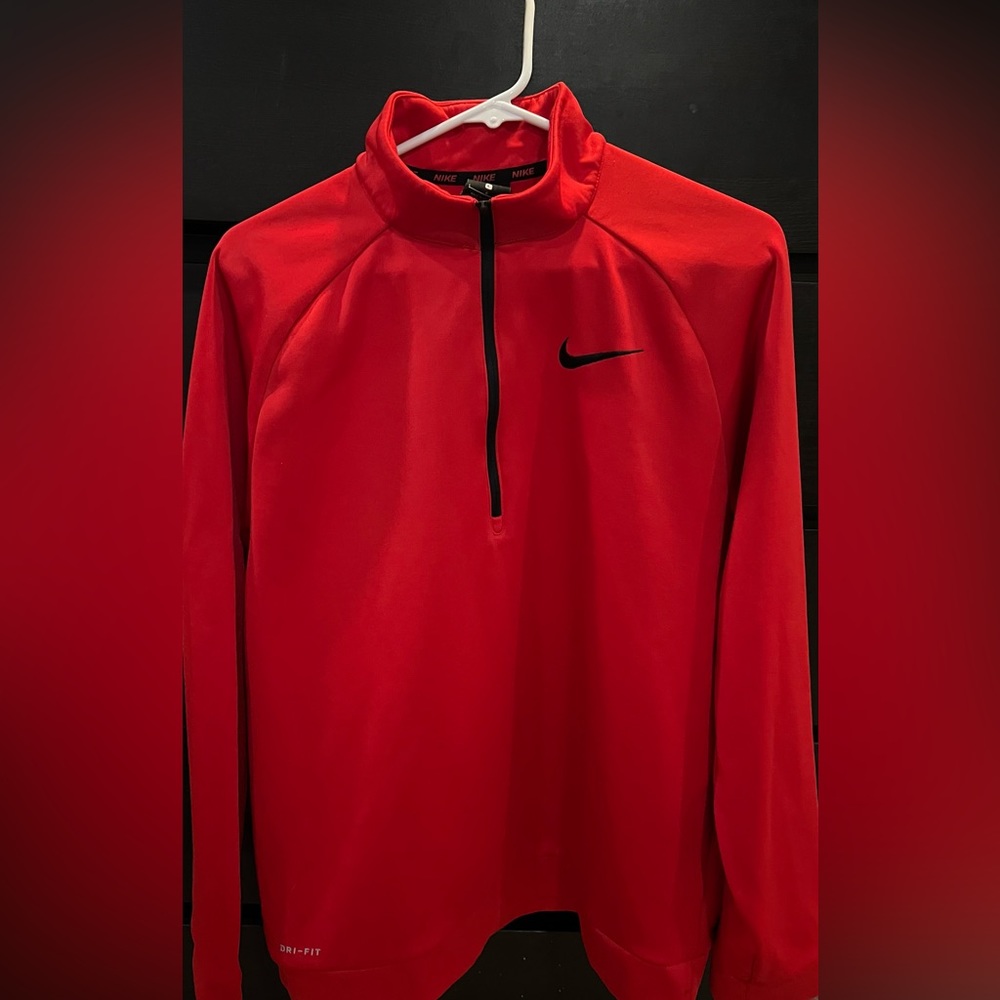 Men’s Nike lightweight Half-Zip (Size:L)